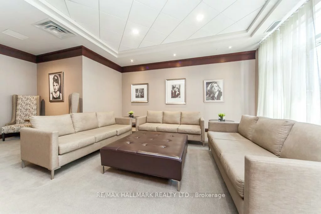 35, Balmuto, Bay Street Corridor, Toronto