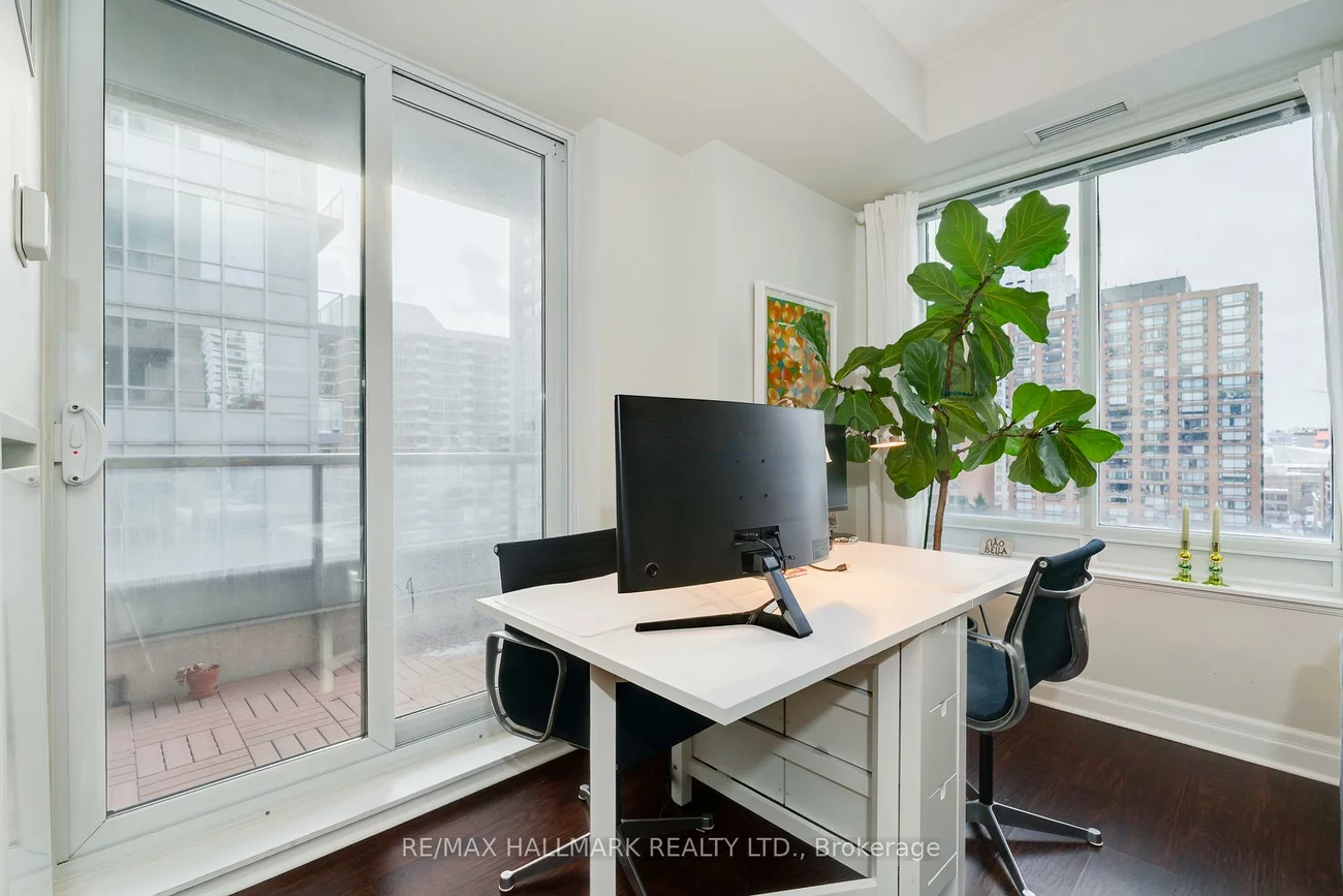 35, Balmuto, Bay Street Corridor, Toronto