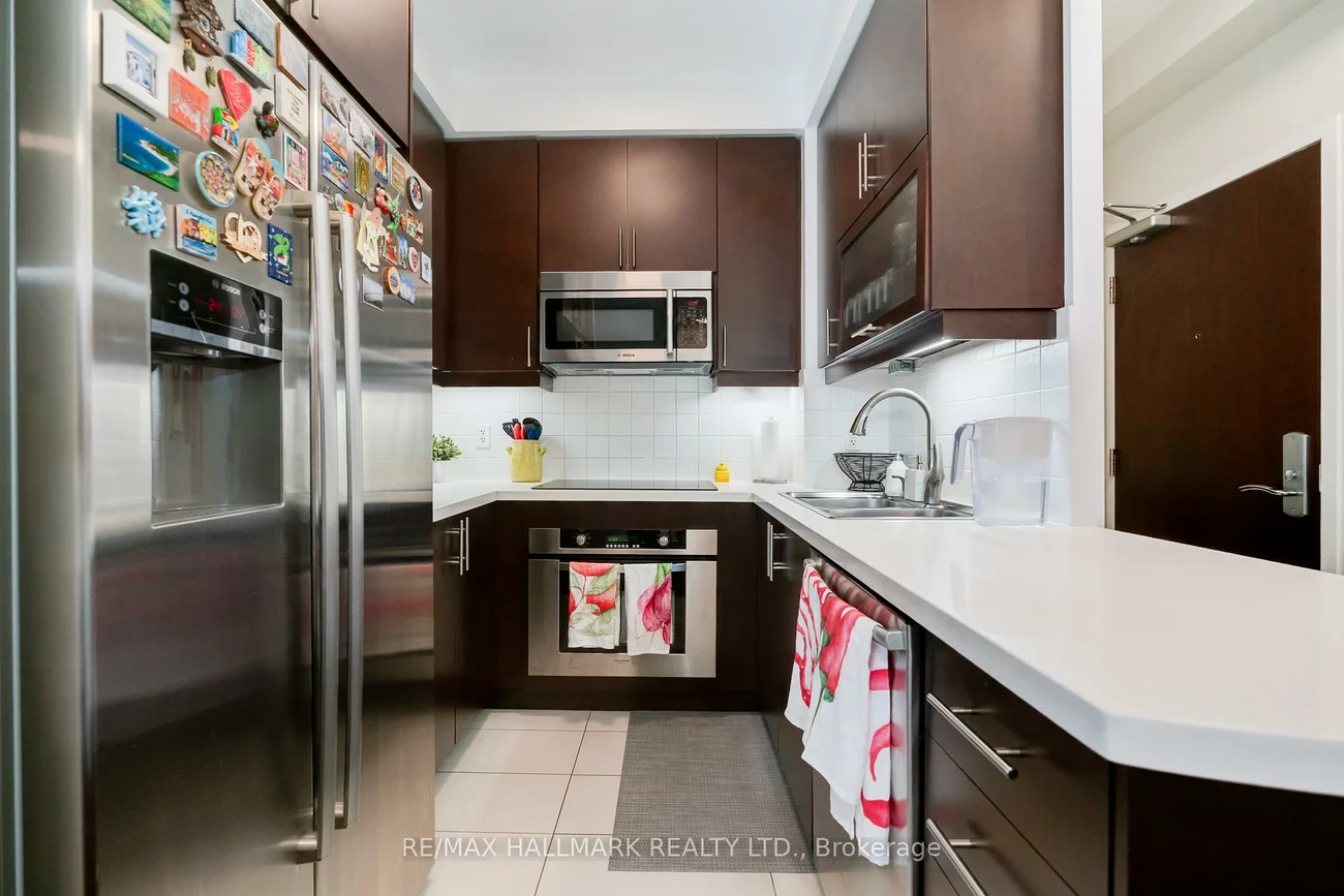 35, Balmuto, Bay Street Corridor, Toronto