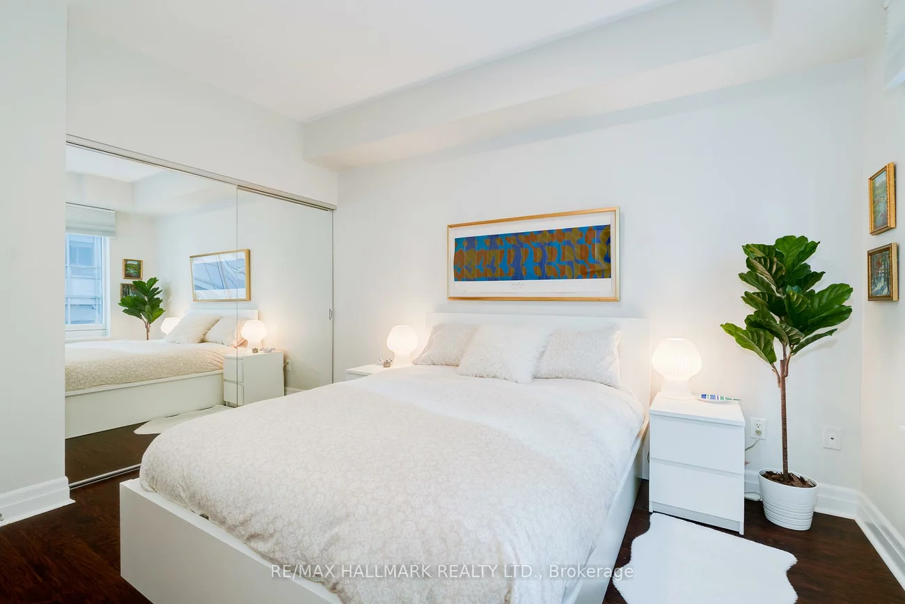 35, Balmuto, Bay Street Corridor, Toronto