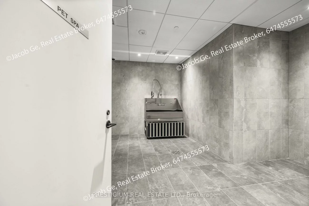 35, Parliament, Waterfront Communities C8, Toronto