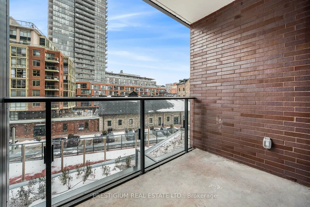 35, Parliament, Waterfront Communities C8, Toronto