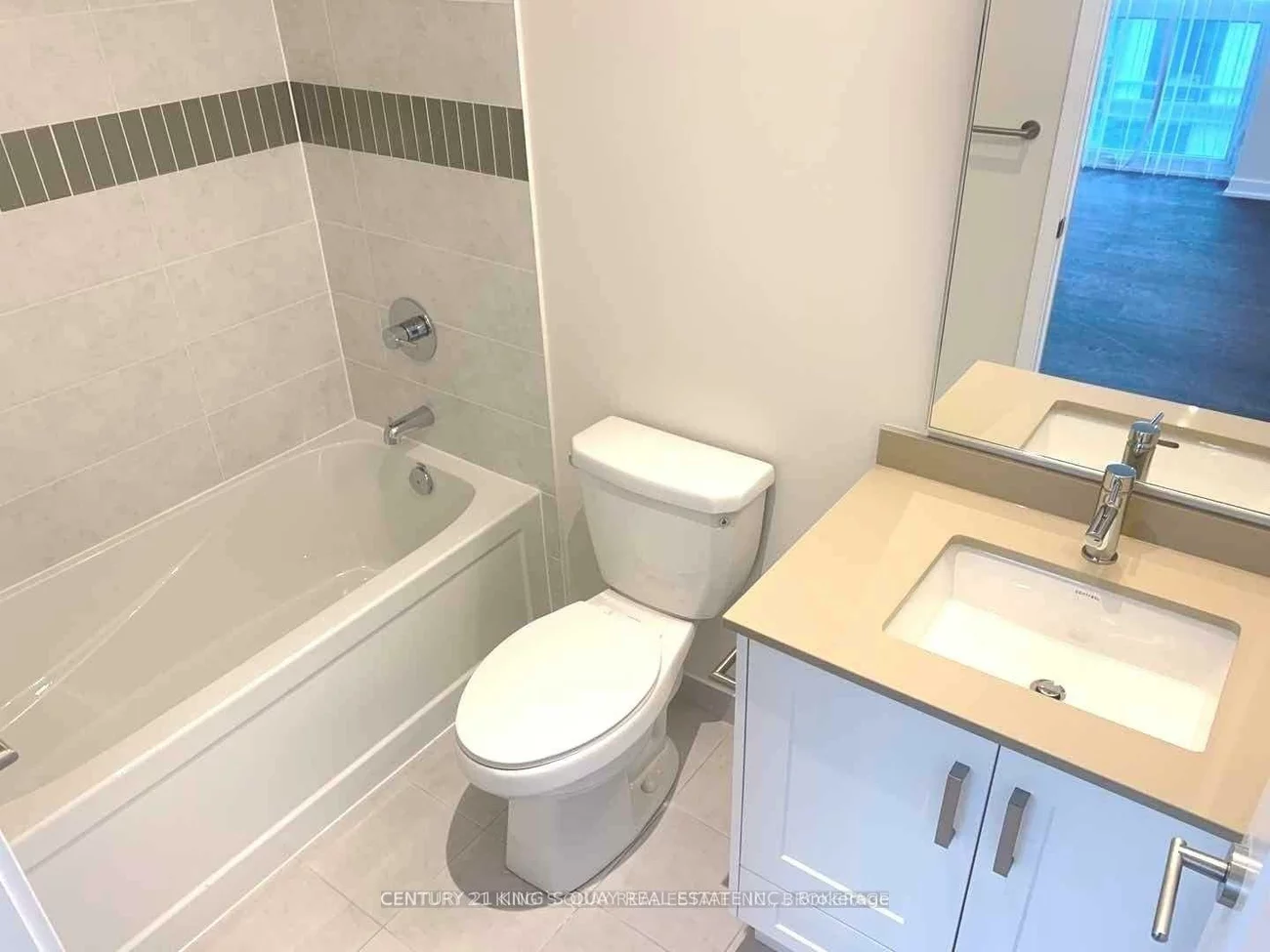 99, John, Waterfront Communities C1, Toronto