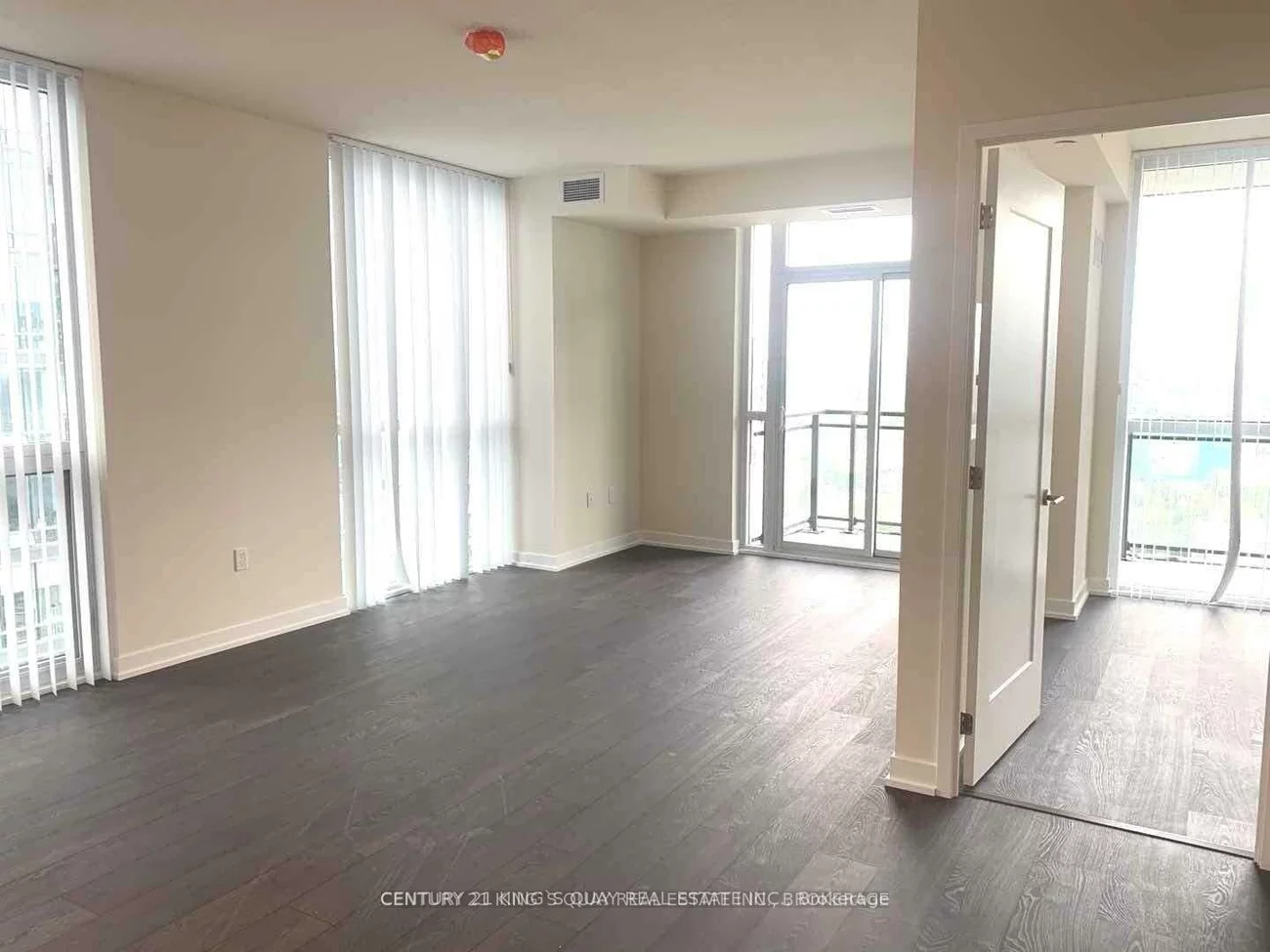 99, John, Waterfront Communities C1, Toronto