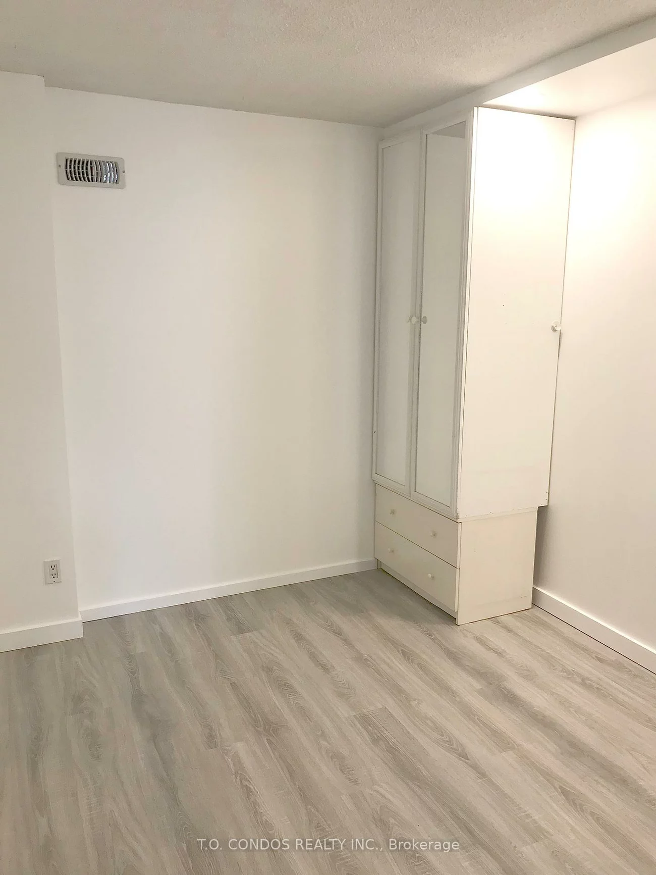 92, King, Church-Yonge Corridor, Toronto