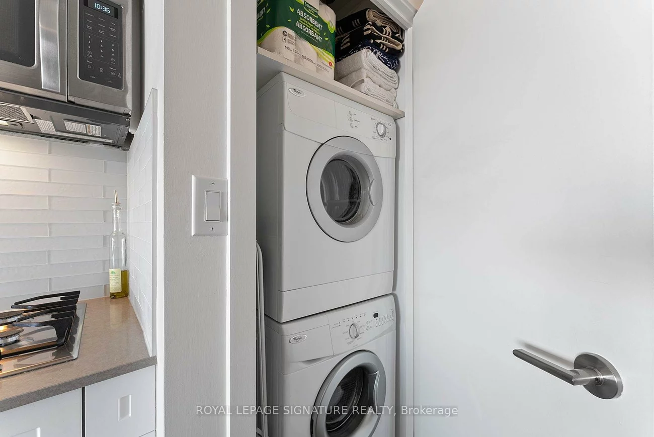 205, Manning, Trinity-Bellwoods, Toronto