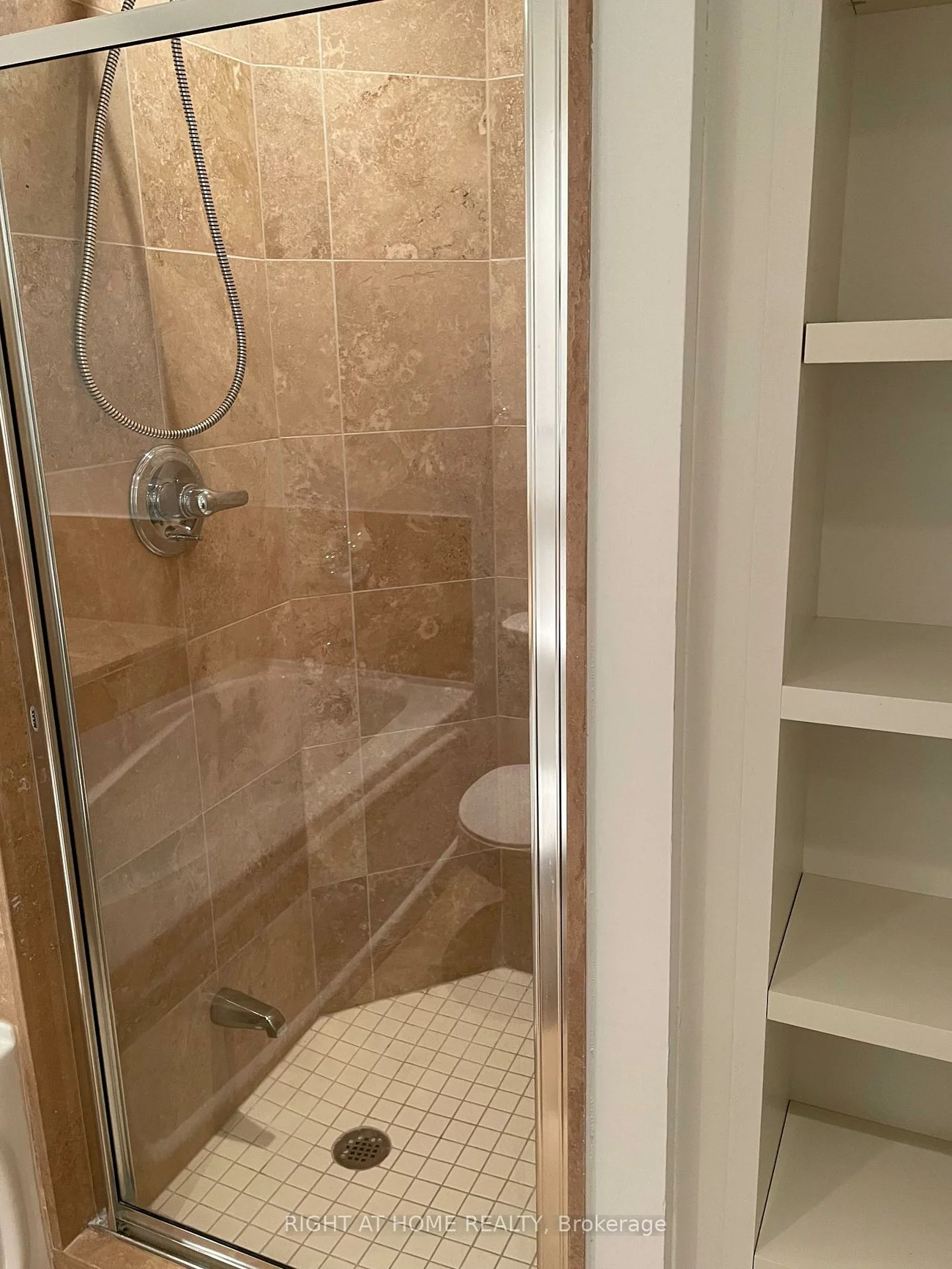 218, Queens Quay, Waterfront Communities C1, Toronto