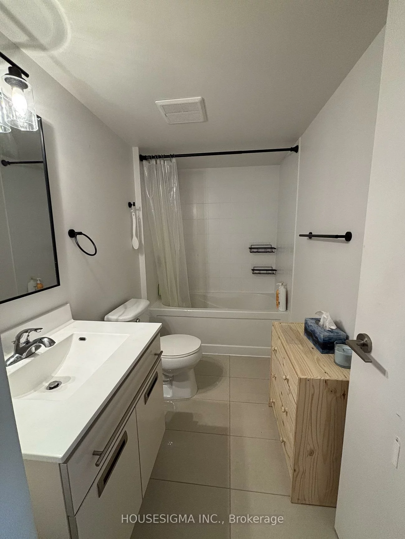 100, Western Battery, Niagara, Toronto