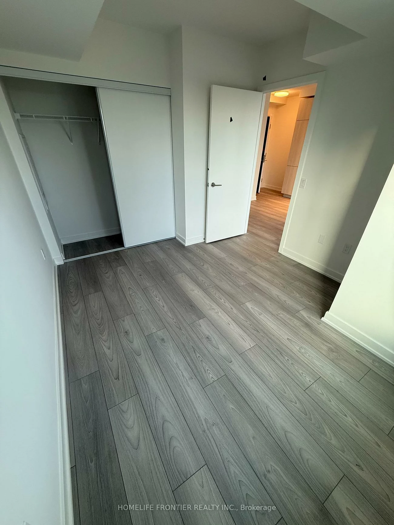 120, Broadway, Mount Pleasant West, Toronto