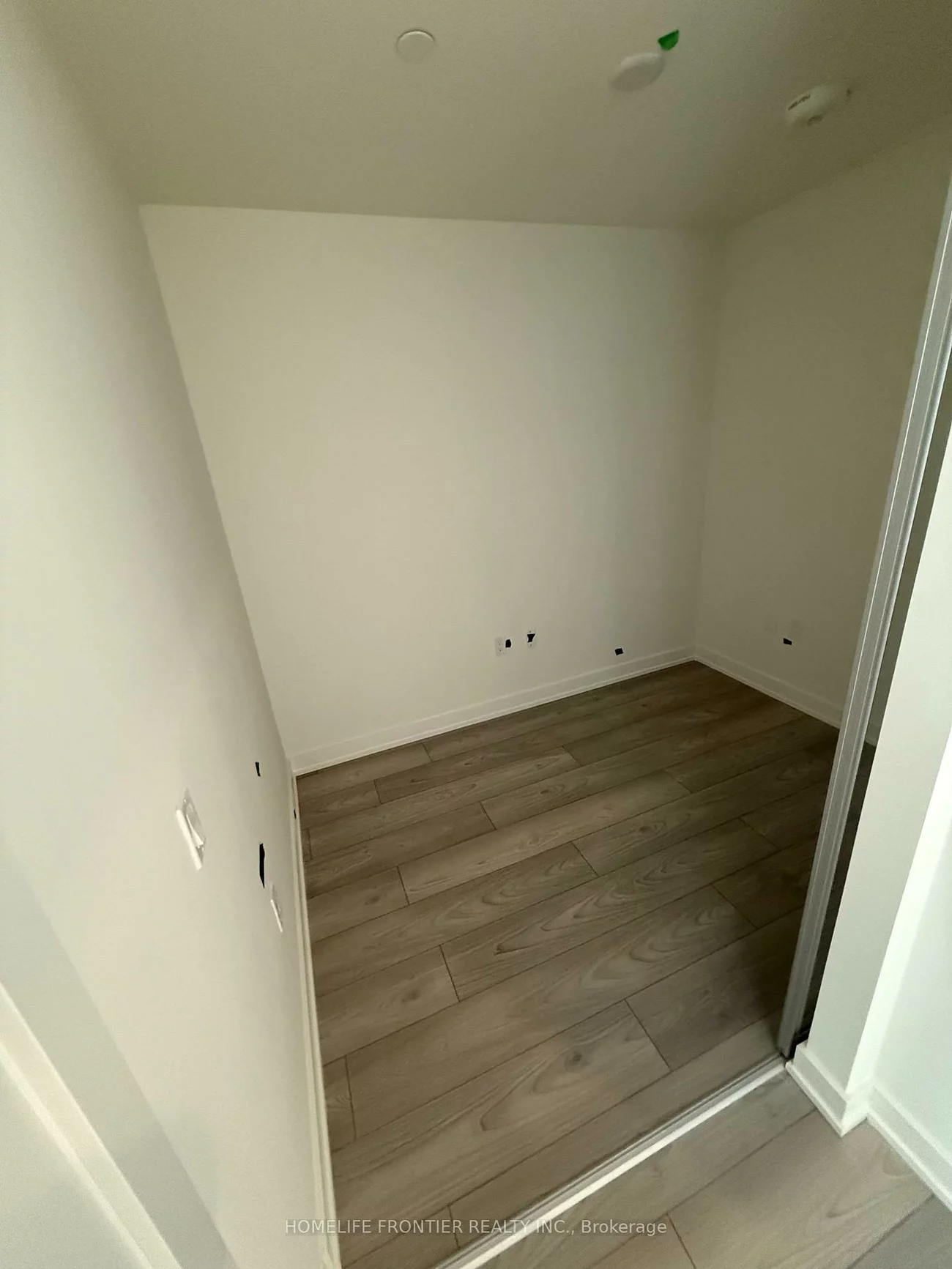 120, Broadway, Mount Pleasant West, Toronto