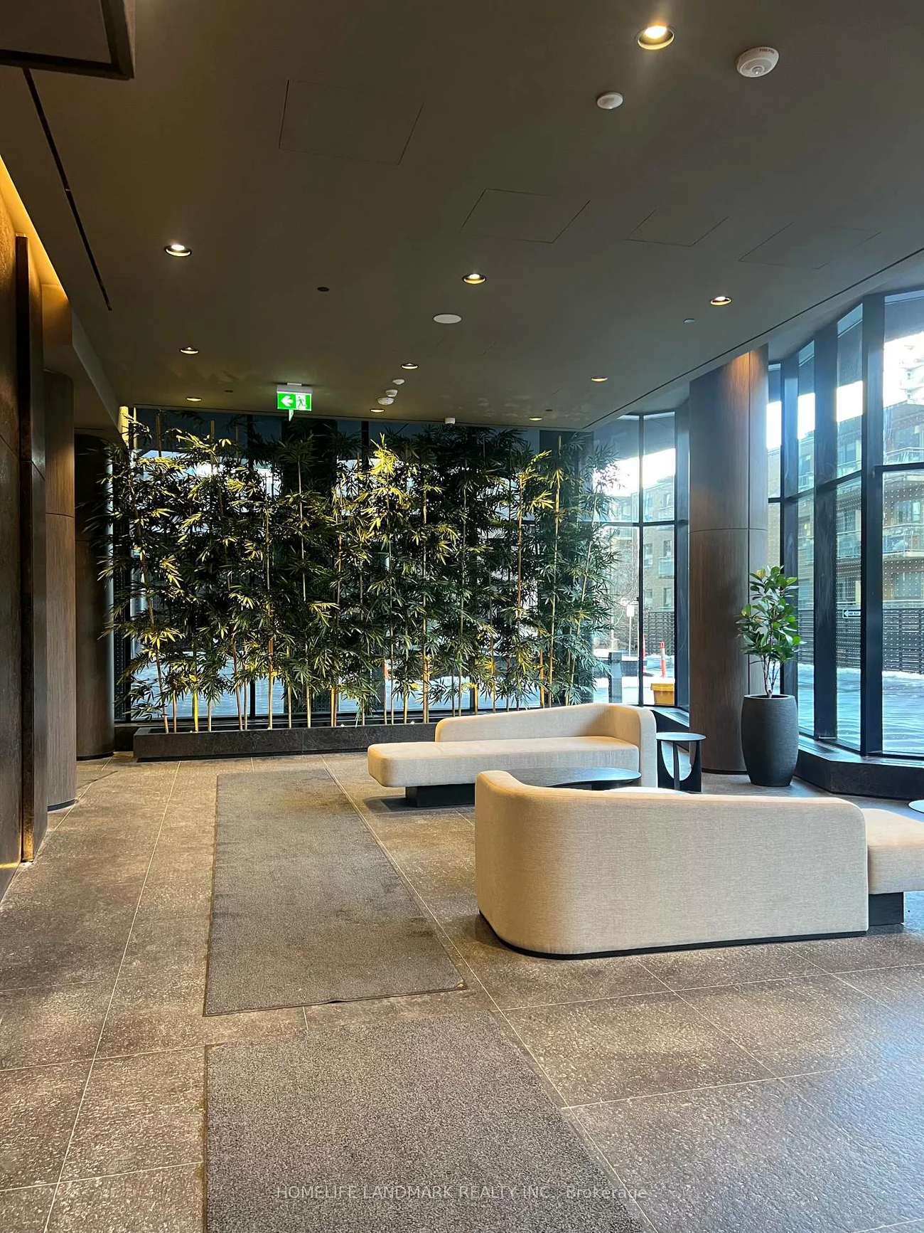 110, broadway, Mount Pleasant West, Toronto