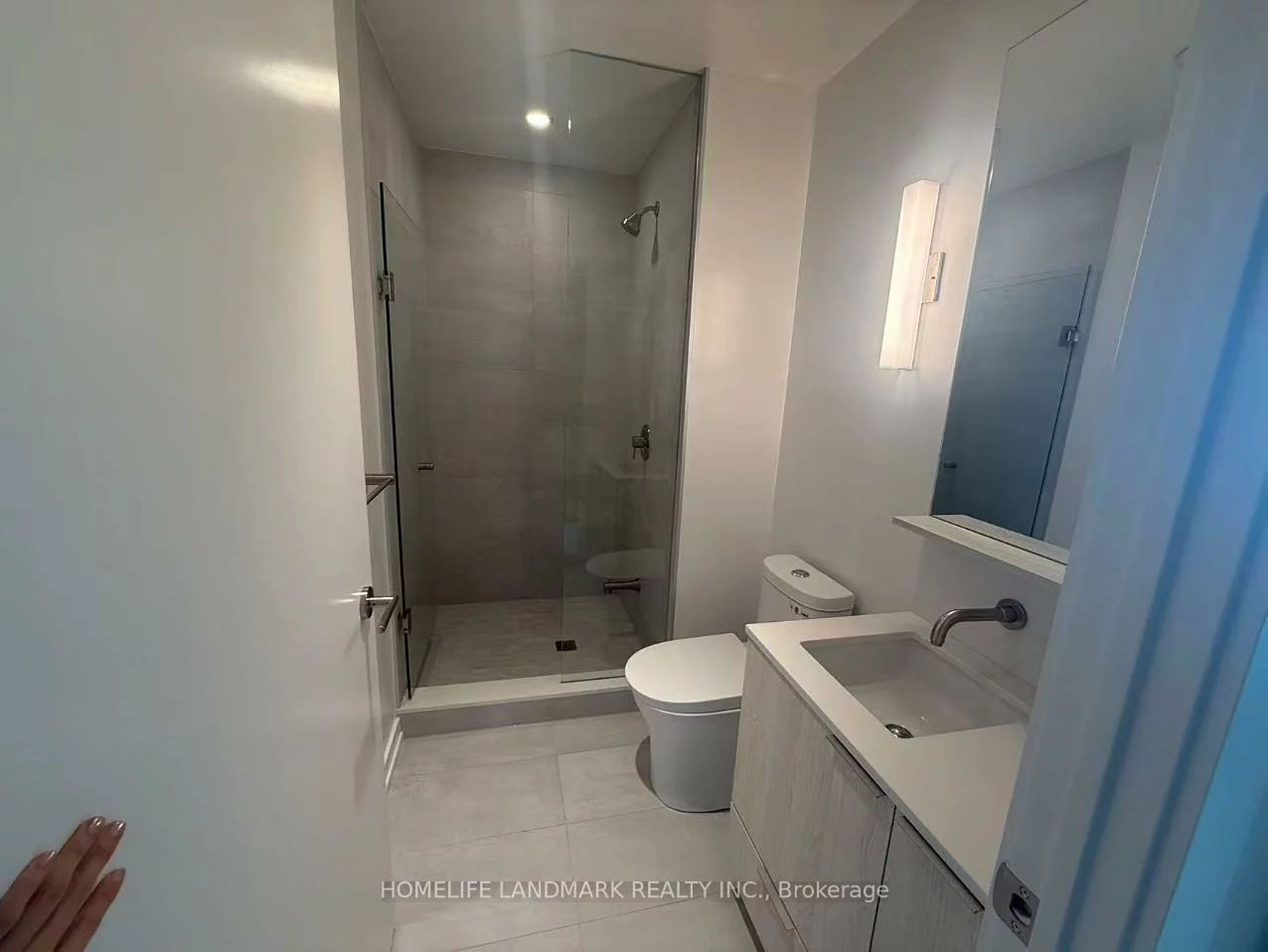 110, broadway, Mount Pleasant West, Toronto