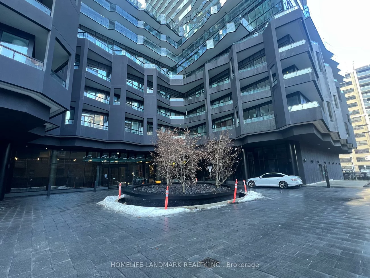 110, broadway, Mount Pleasant West, Toronto