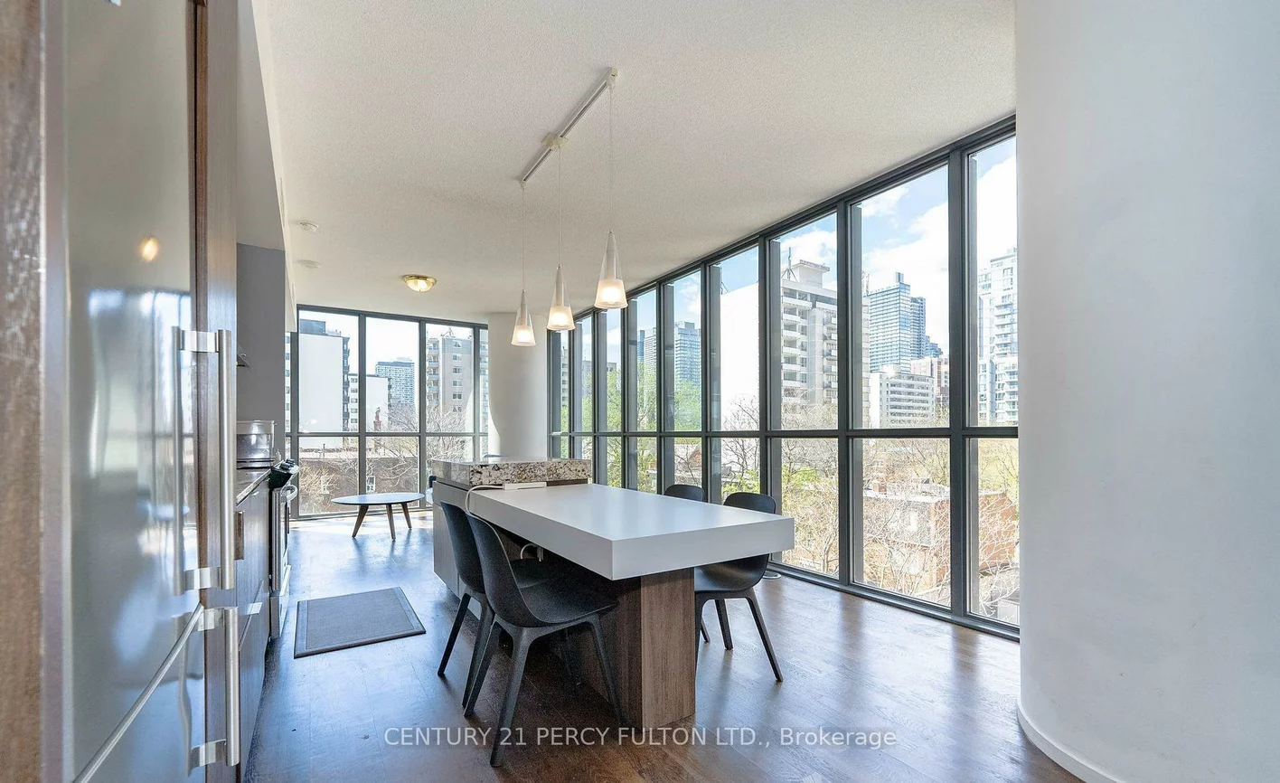 101, Charles, Church-Yonge Corridor, Toronto