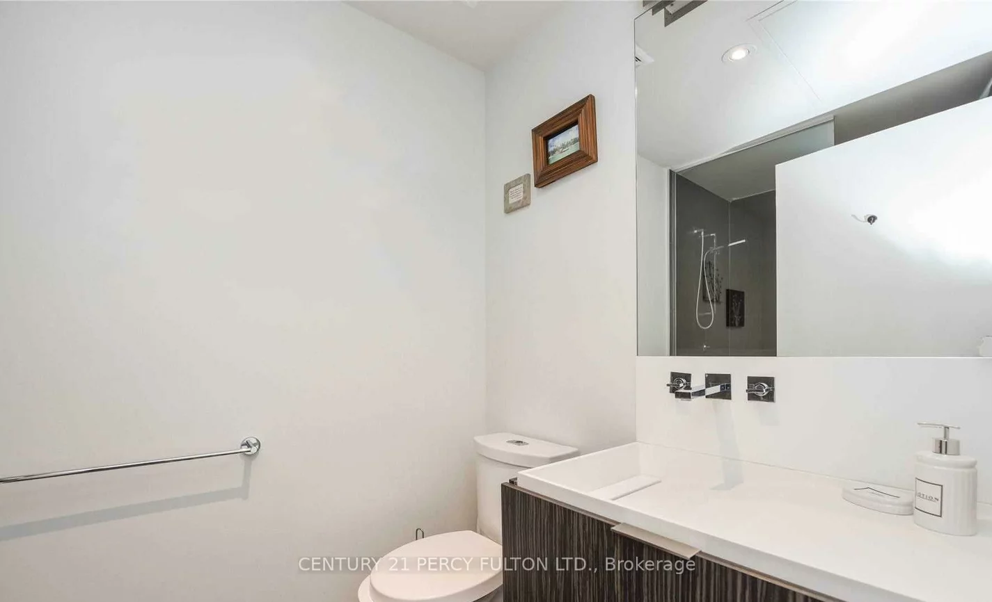 101, Charles, Church-Yonge Corridor, Toronto