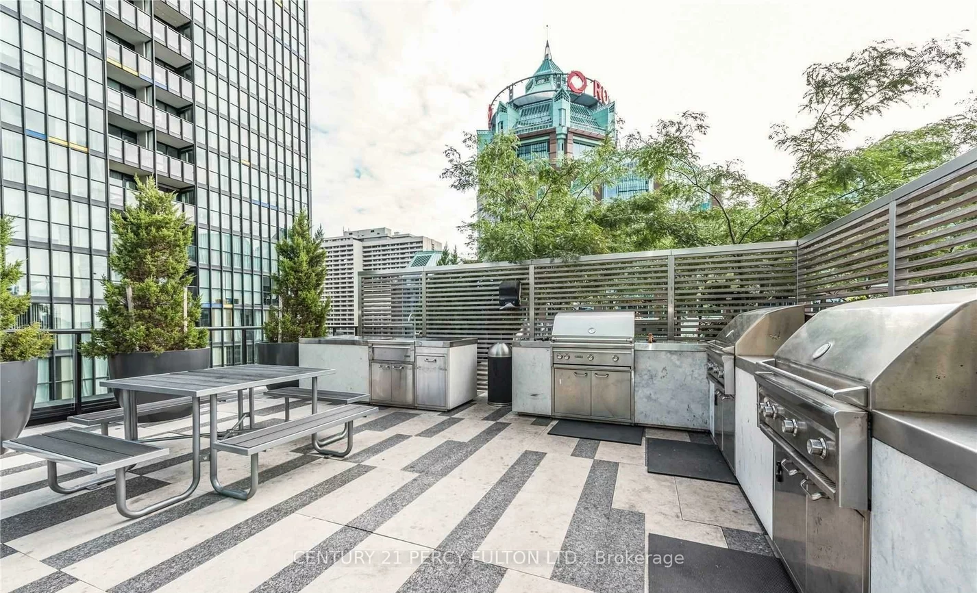 101, Charles, Church-Yonge Corridor, Toronto