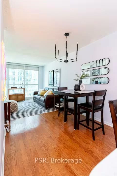 18, Yonge, Waterfront Communities C1, Toronto