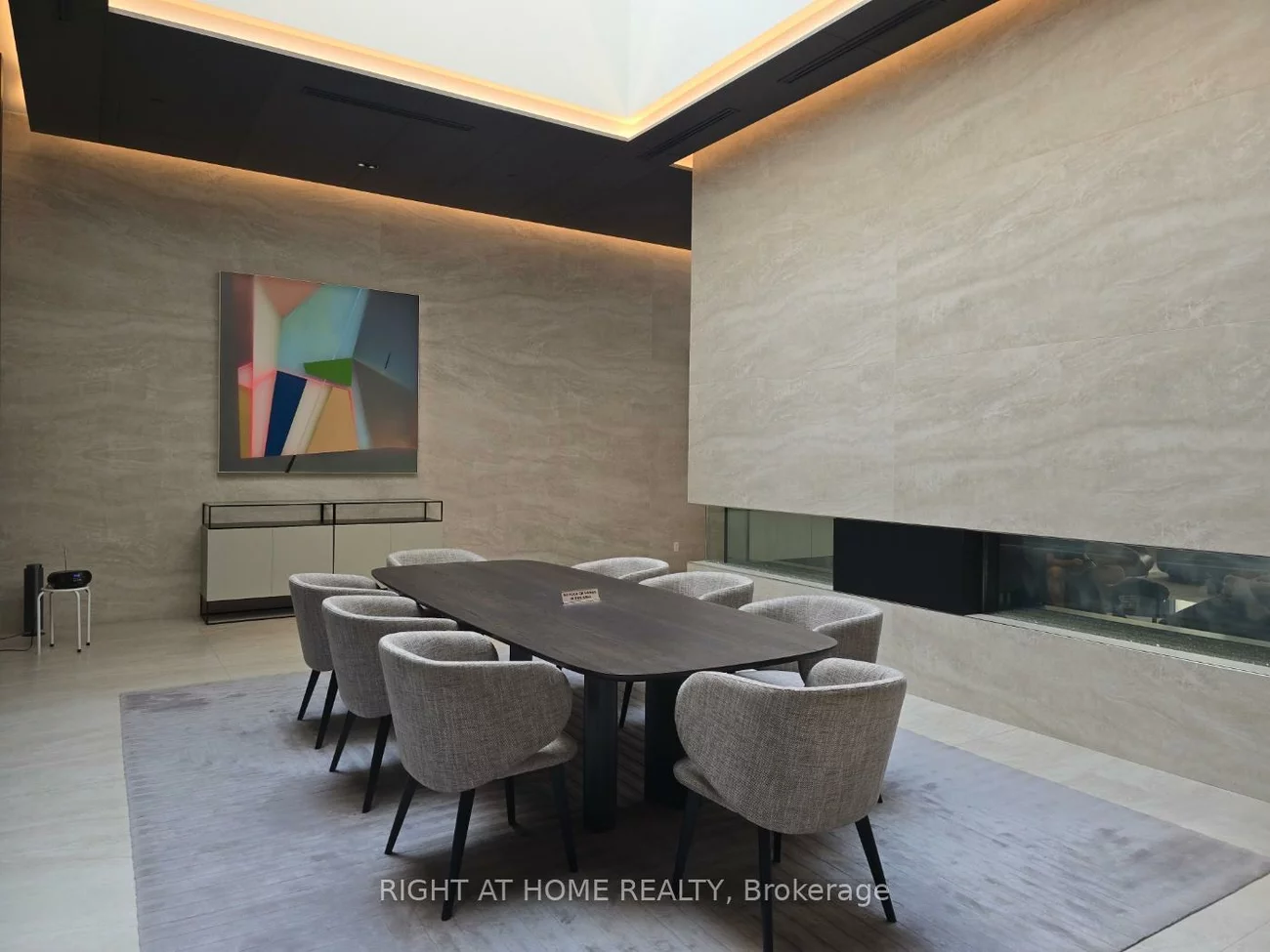 2221, Yonge, Mount Pleasant West, Toronto