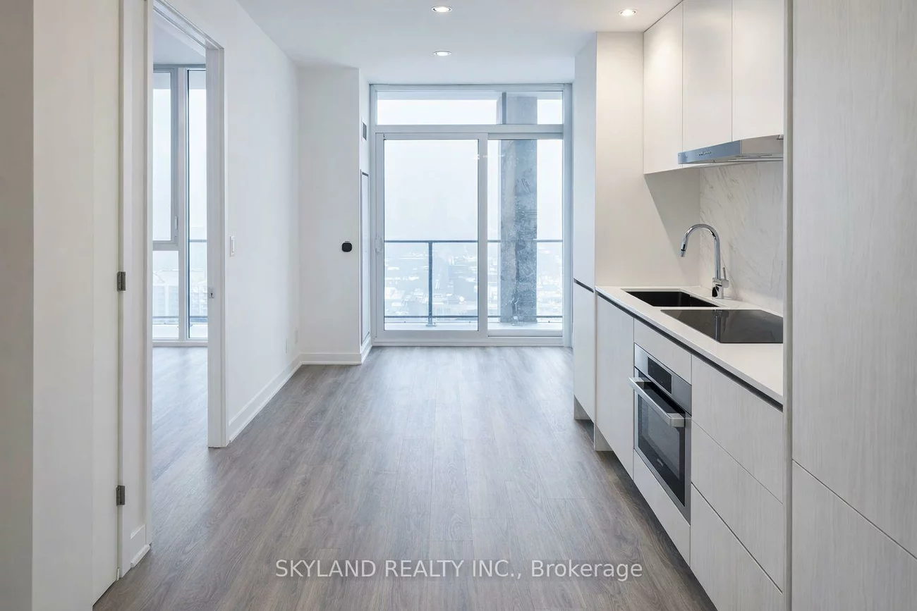 180, Front, Moss Park, Toronto