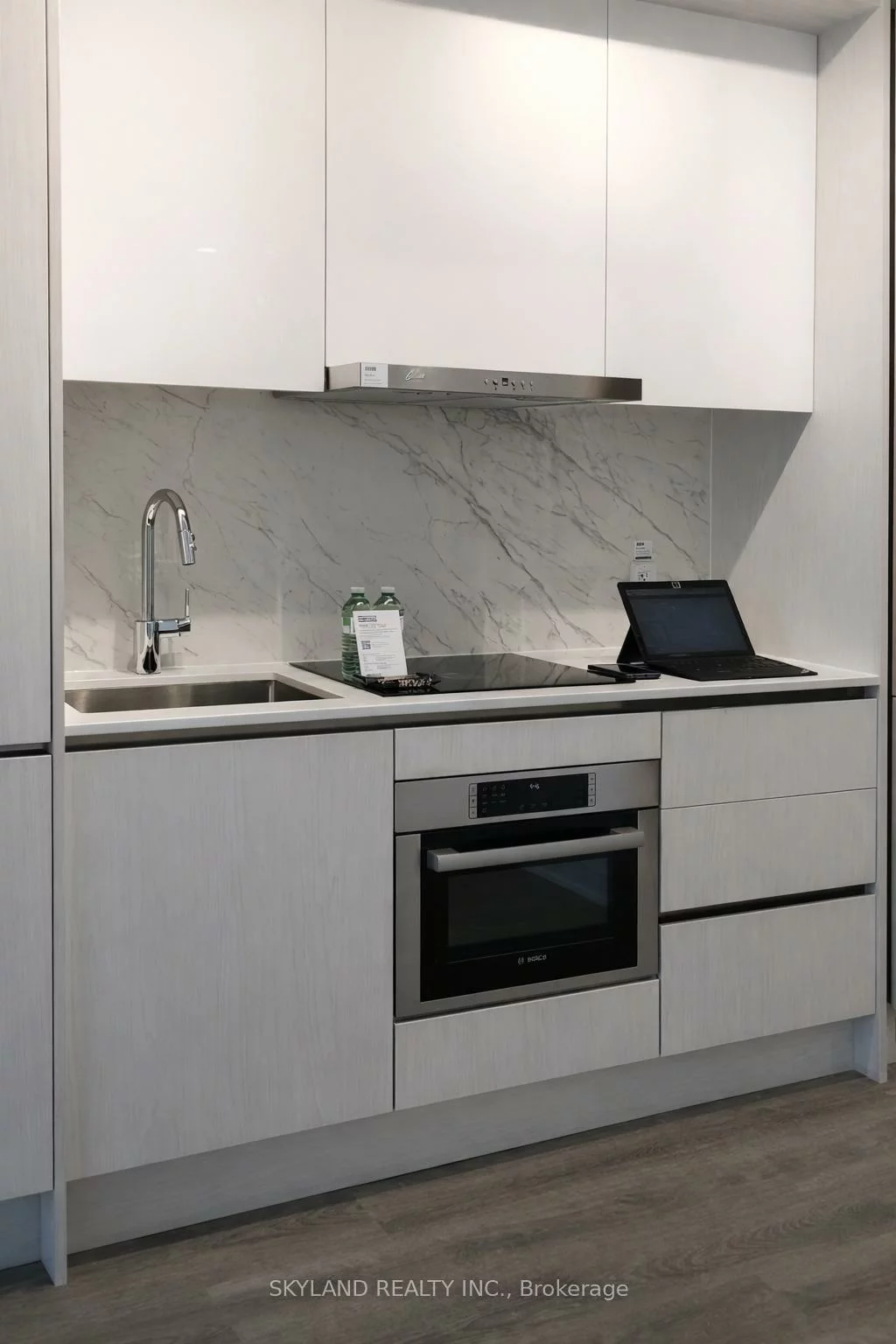 180, Front, Moss Park, Toronto