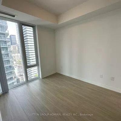 8, Widmer, Waterfront Communities C1, Toronto