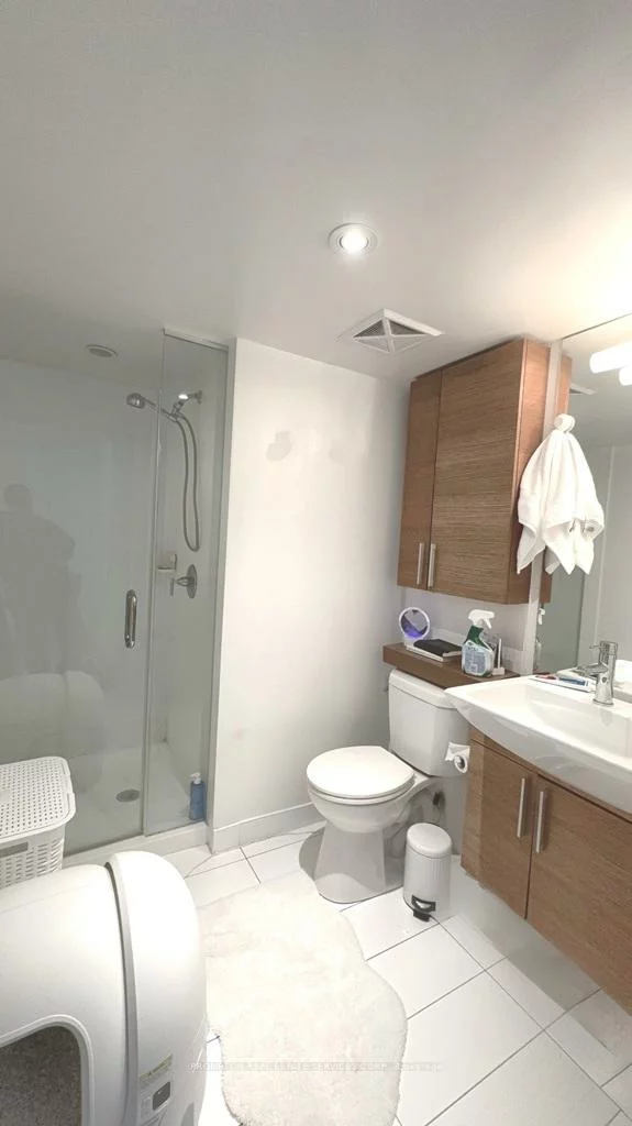 25, Capreol, Waterfront Communities C1, Toronto