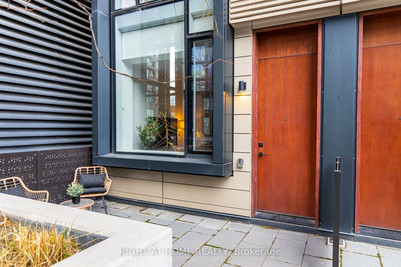 180, Mill, Waterfront Communities C8, Toronto