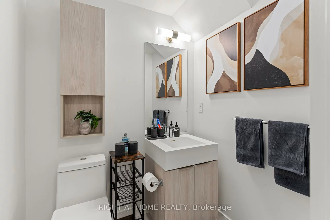 180, Mill, Waterfront Communities C8, Toronto