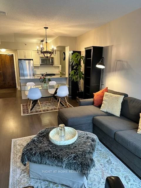 701, Sheppard, Clanton Park, Toronto