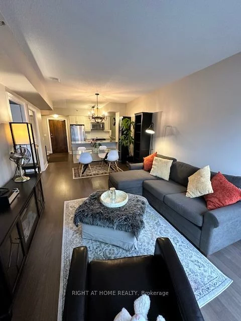 701, Sheppard, Clanton Park, Toronto