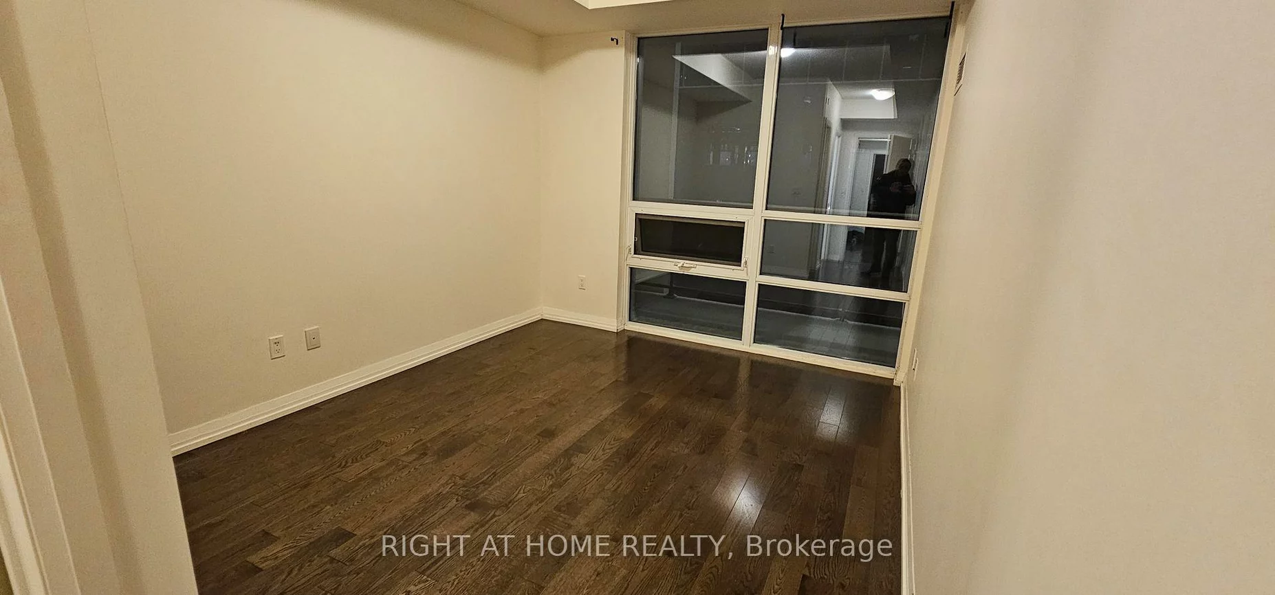 460, Adelaide, Moss Park, Toronto