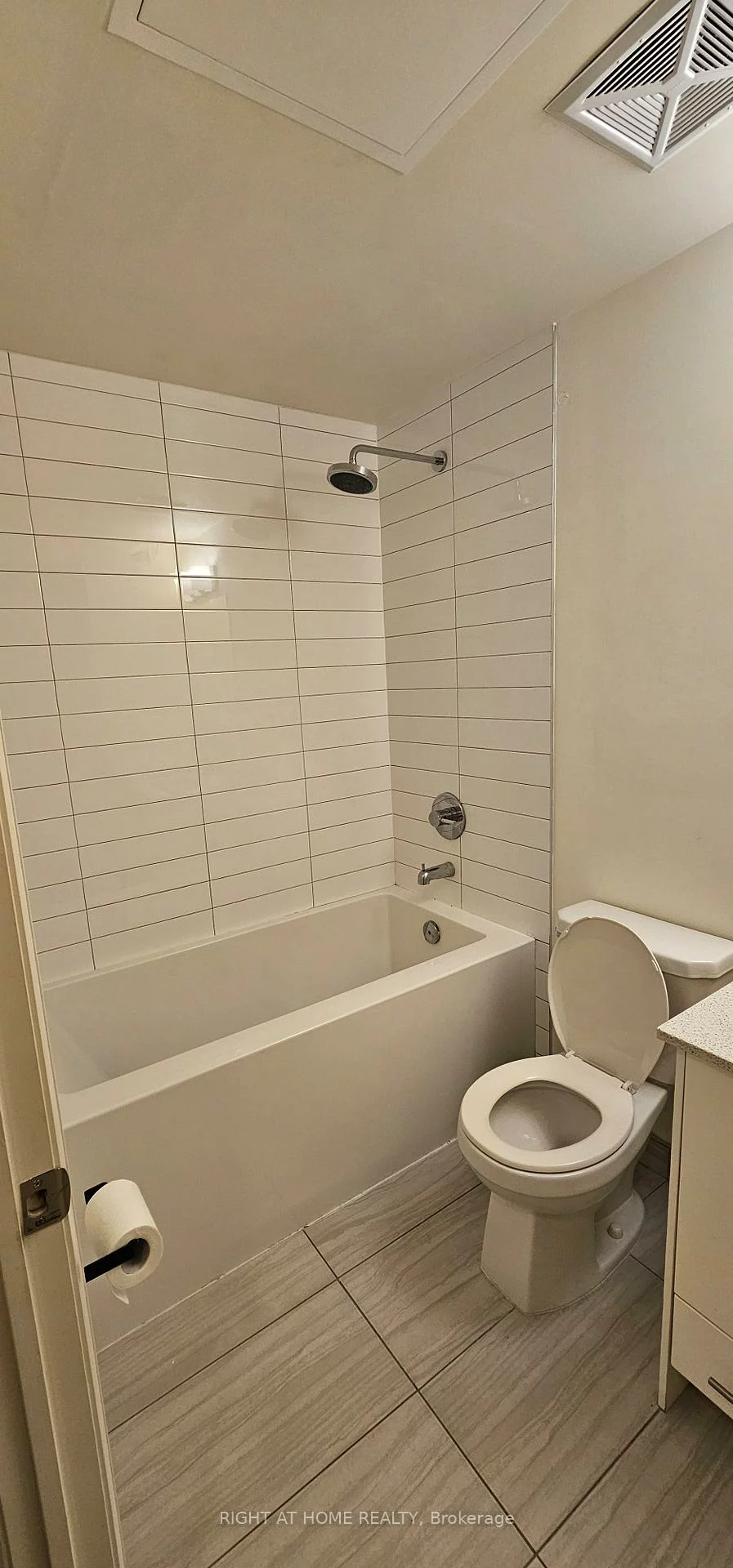 460, Adelaide, Moss Park, Toronto