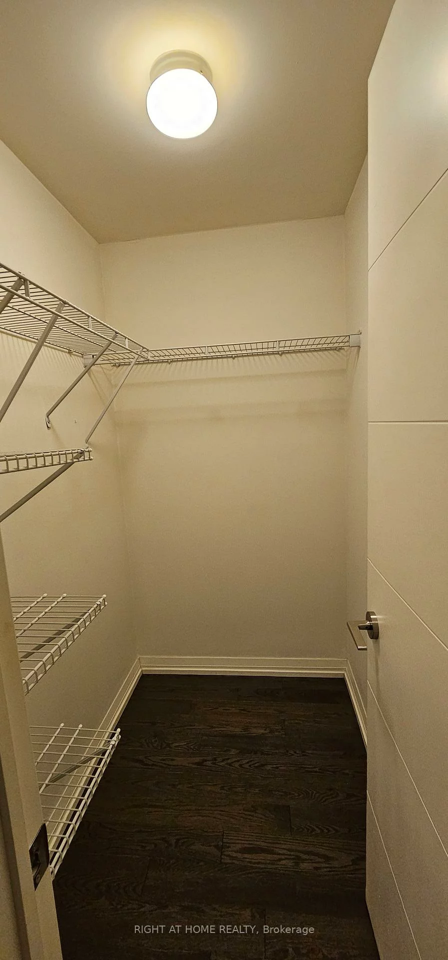 460, Adelaide, Moss Park, Toronto