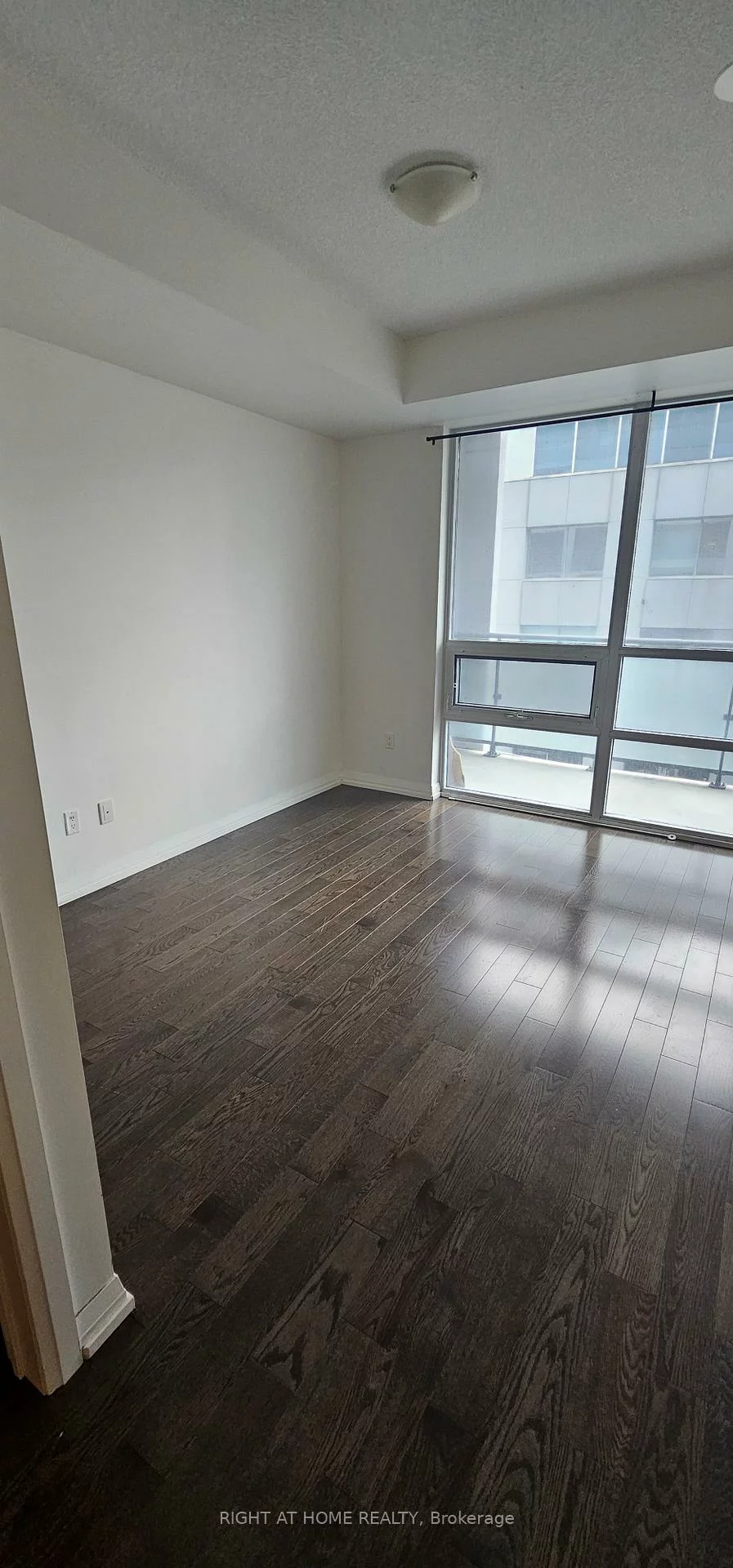 460, Adelaide, Moss Park, Toronto