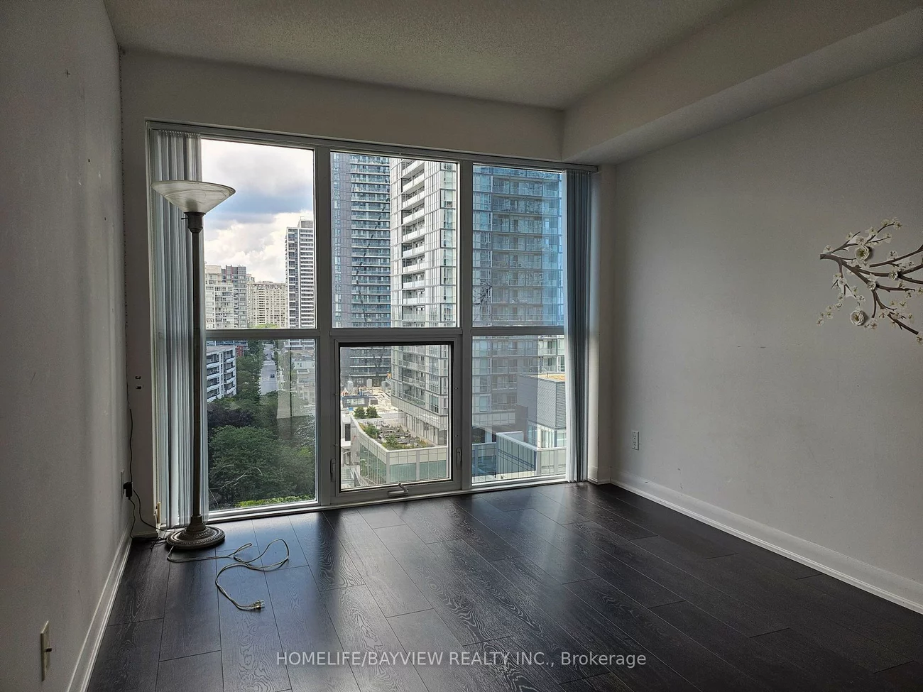 5162, Yonge, Willowdale West, Toronto