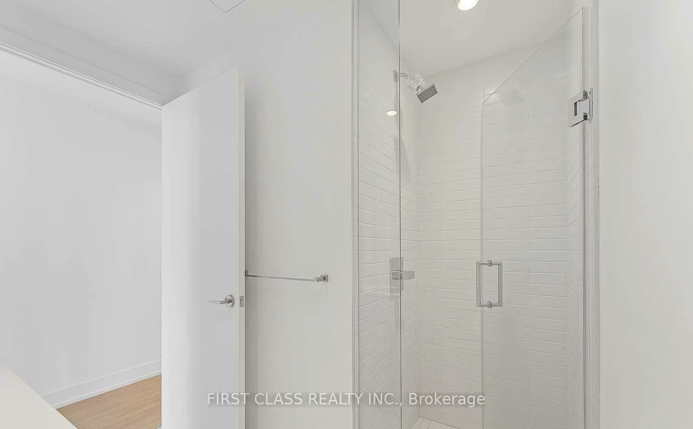 7, Grenville, Bay Street Corridor, Toronto