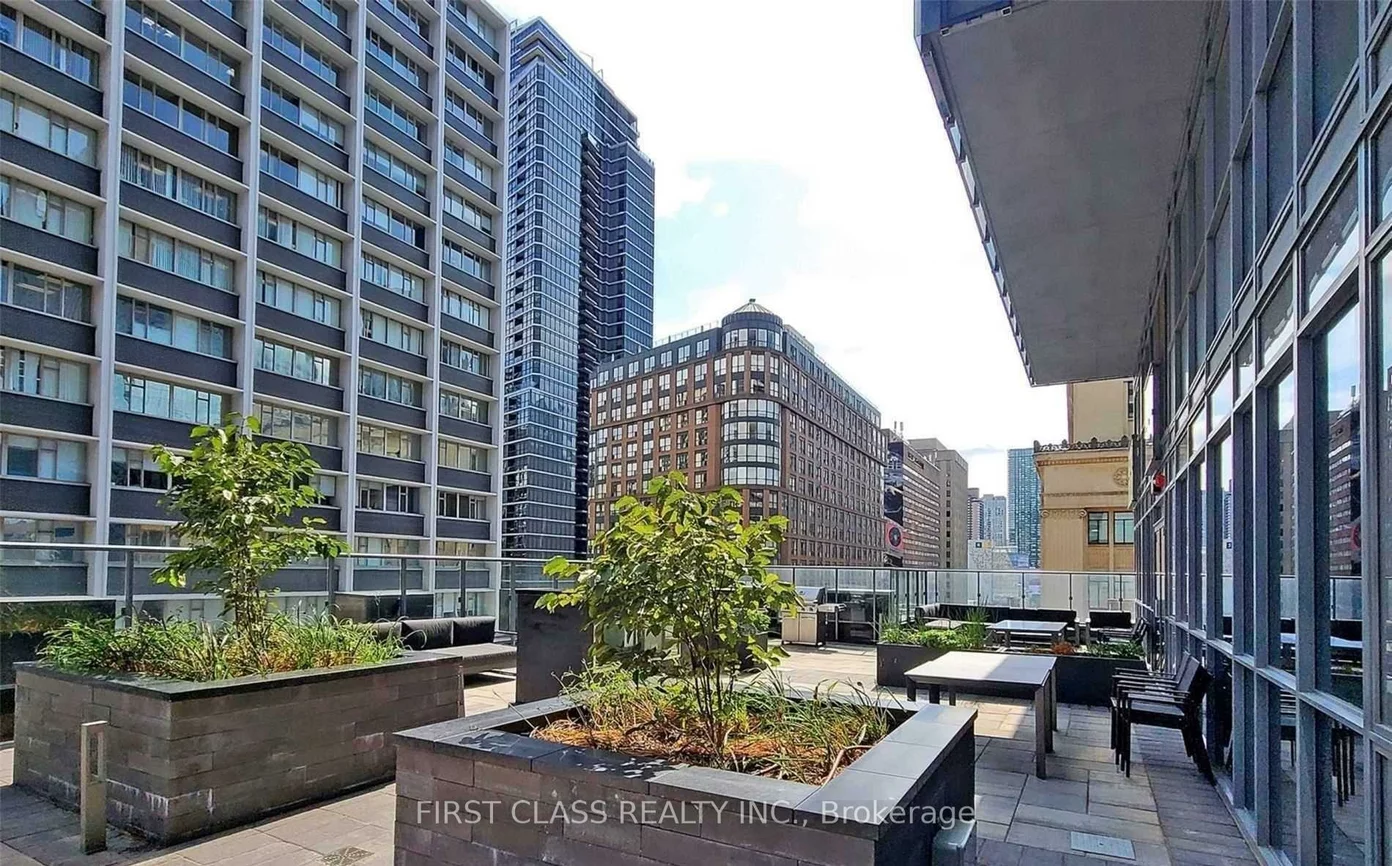 7, Grenville, Bay Street Corridor, Toronto