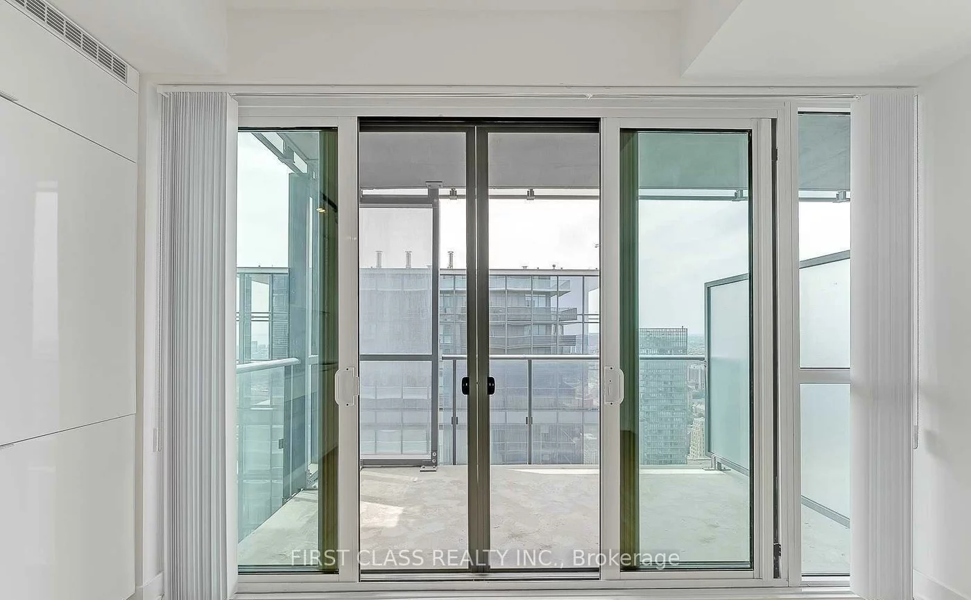 7, Grenville, Bay Street Corridor, Toronto