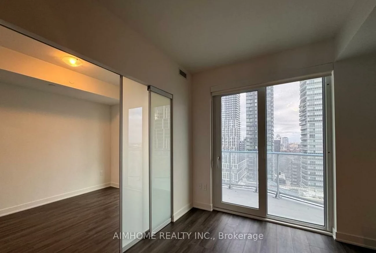 100, Dalhousie, Church-Yonge Corridor, Toronto