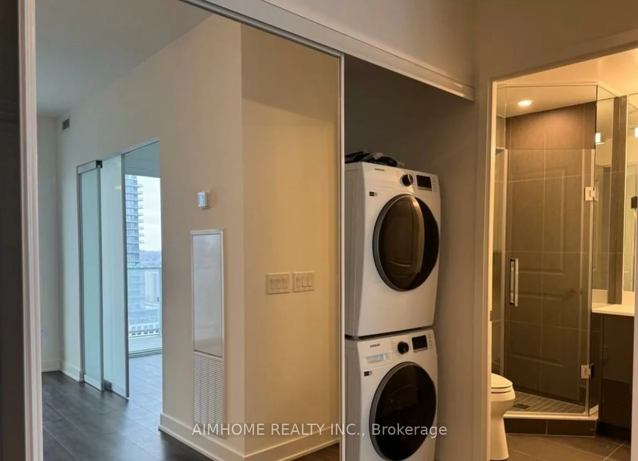 100, Dalhousie, Church-Yonge Corridor, Toronto