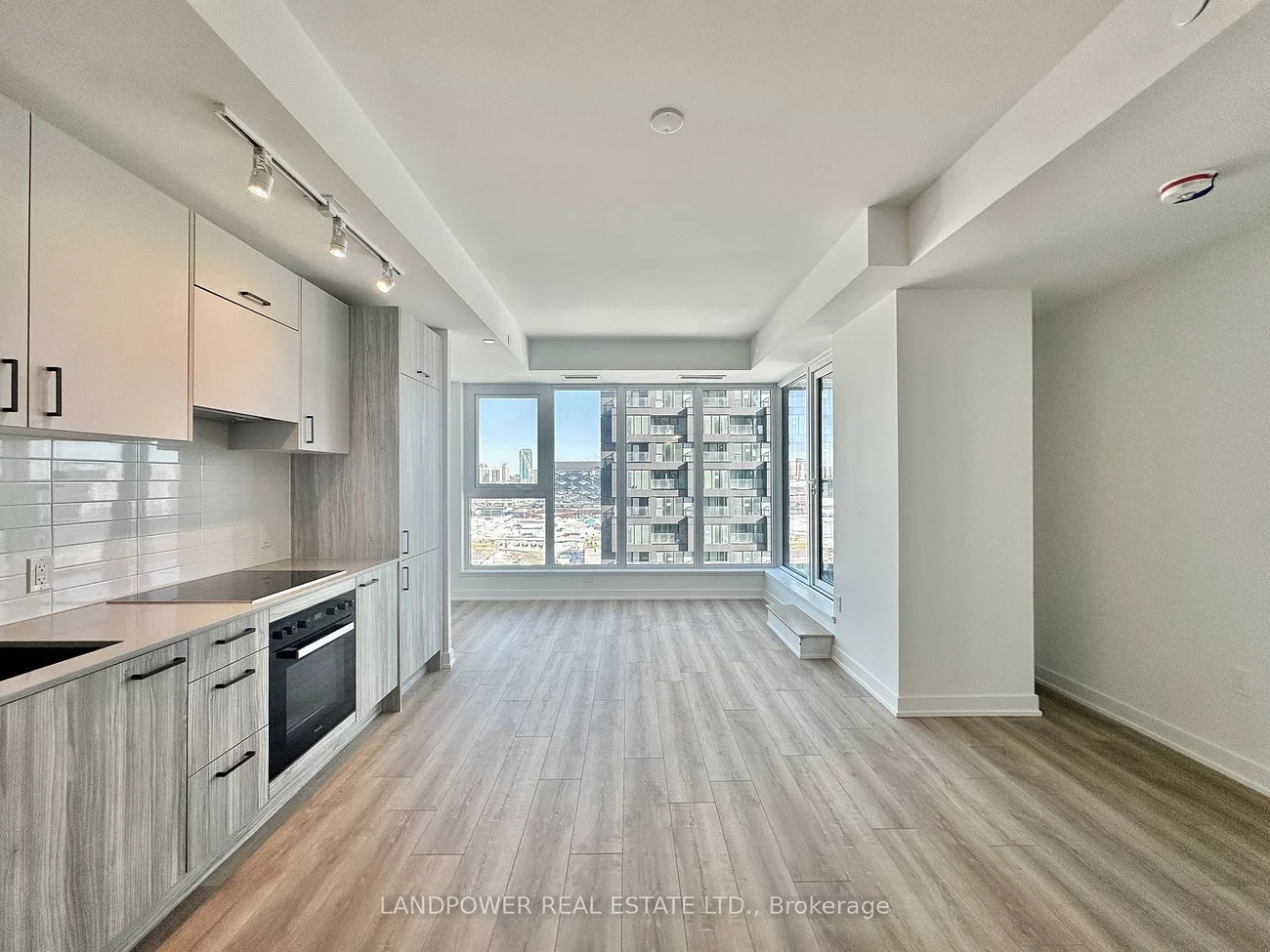 1, QUARRINGTON, Banbury-Don Mills, Toronto