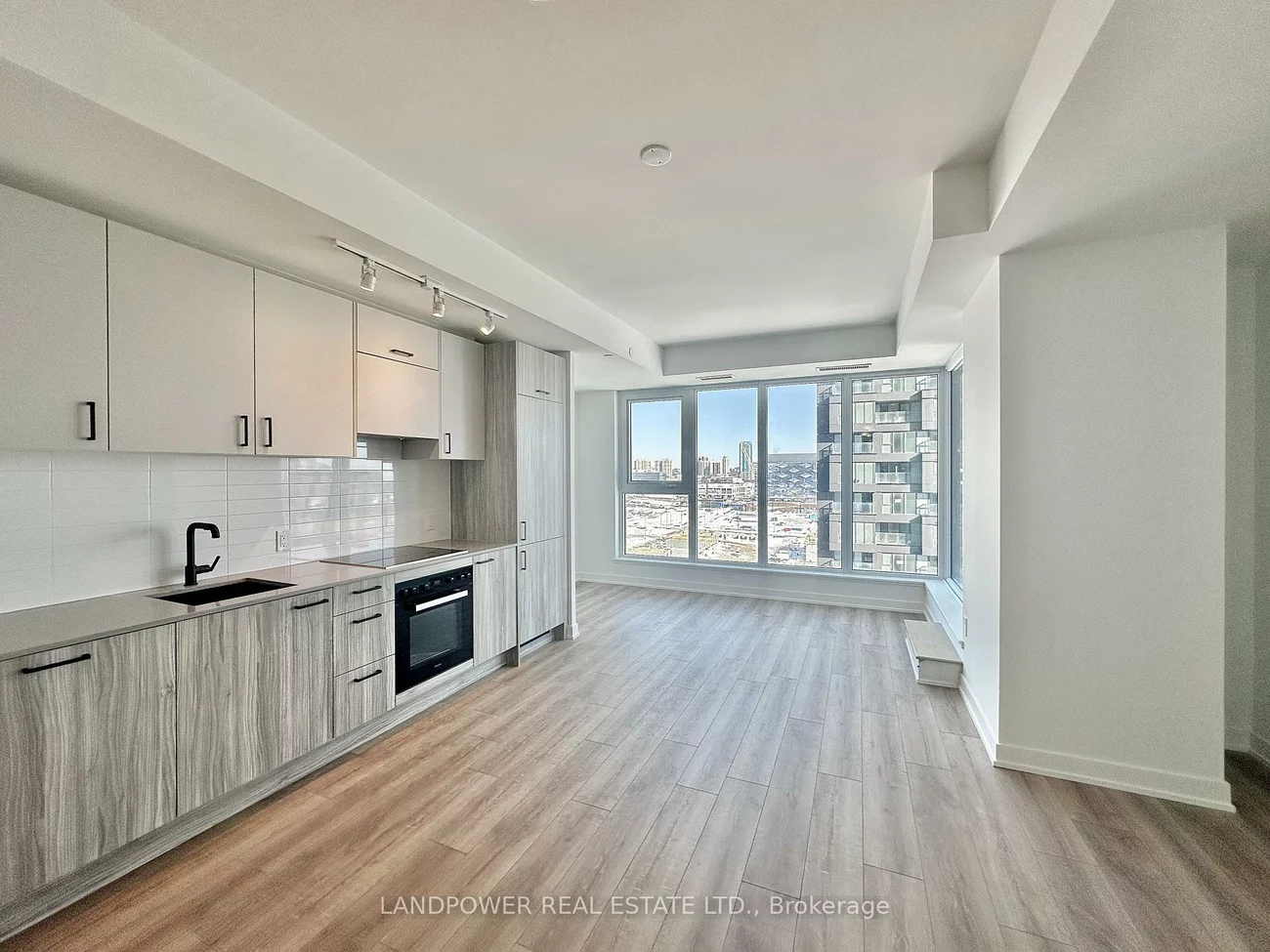1, QUARRINGTON, Banbury-Don Mills, Toronto
