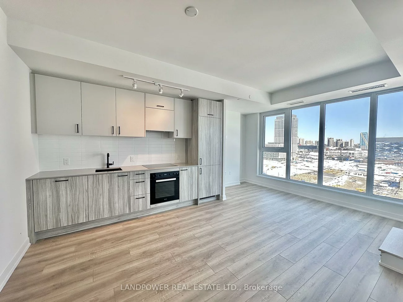 1, QUARRINGTON, Banbury-Don Mills, Toronto