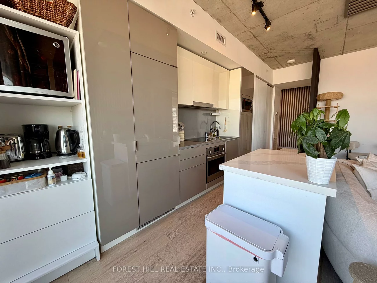 170, Bayview, Waterfront Communities C8, Toronto