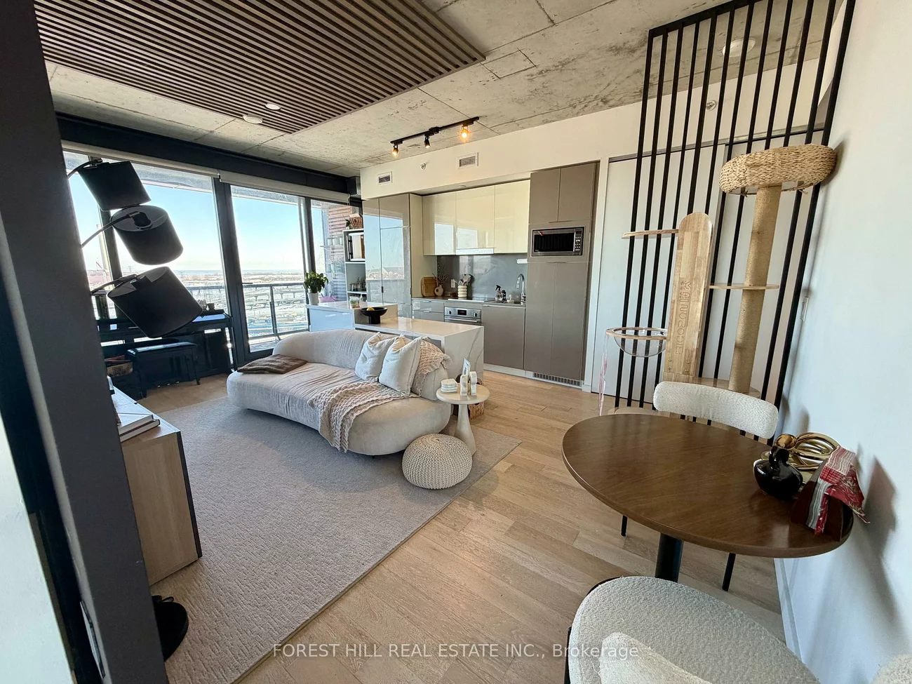 170, Bayview, Waterfront Communities C8, Toronto