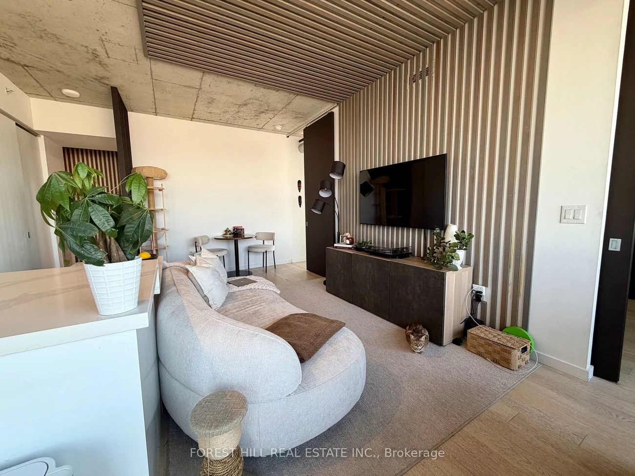 170, Bayview, Waterfront Communities C8, Toronto