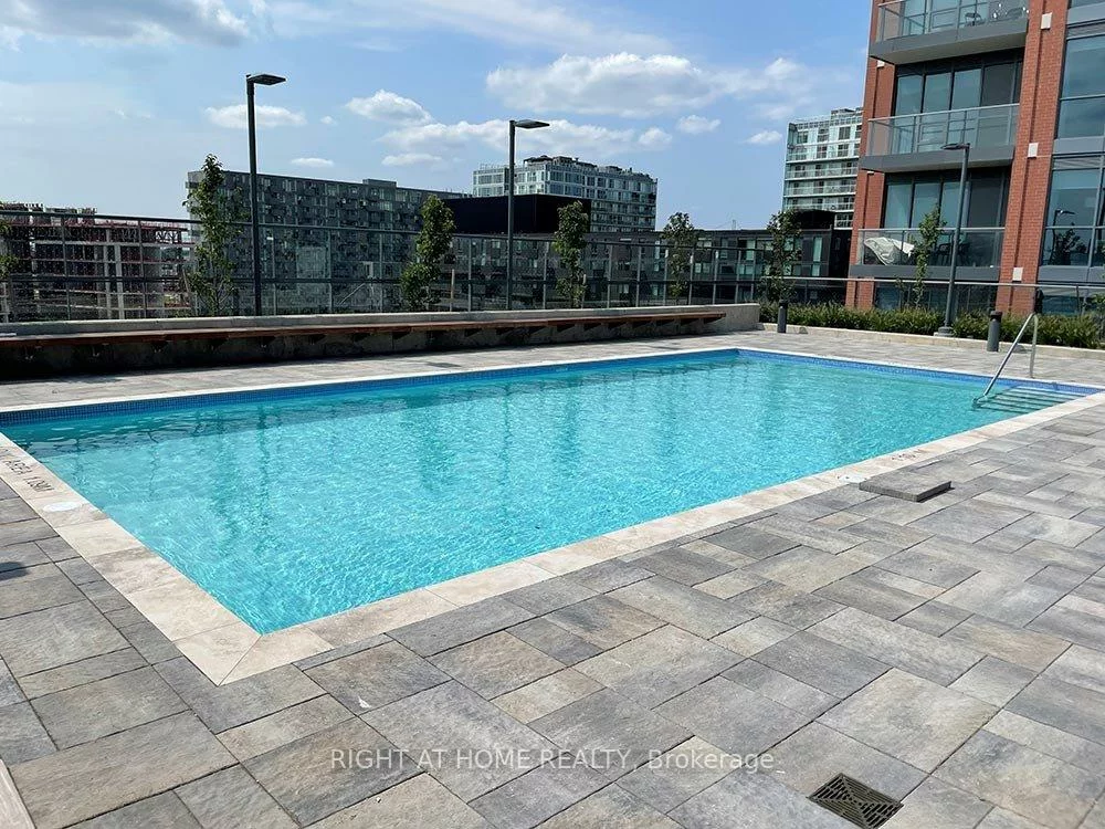 31, tippett, Clanton Park, Toronto