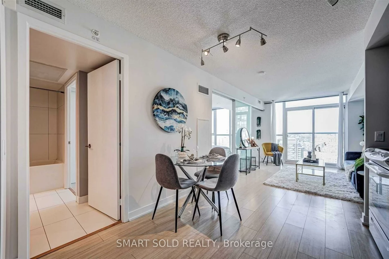 85, Queens Wharf, Waterfront Communities C1, Toronto