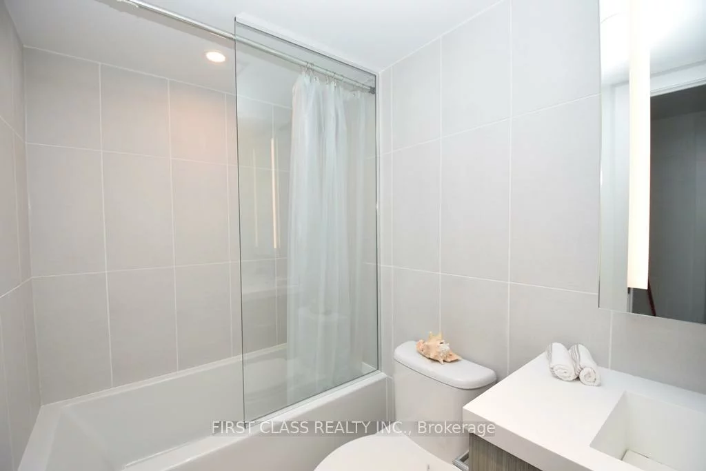 575, Bloor, North St. James Town, Toronto