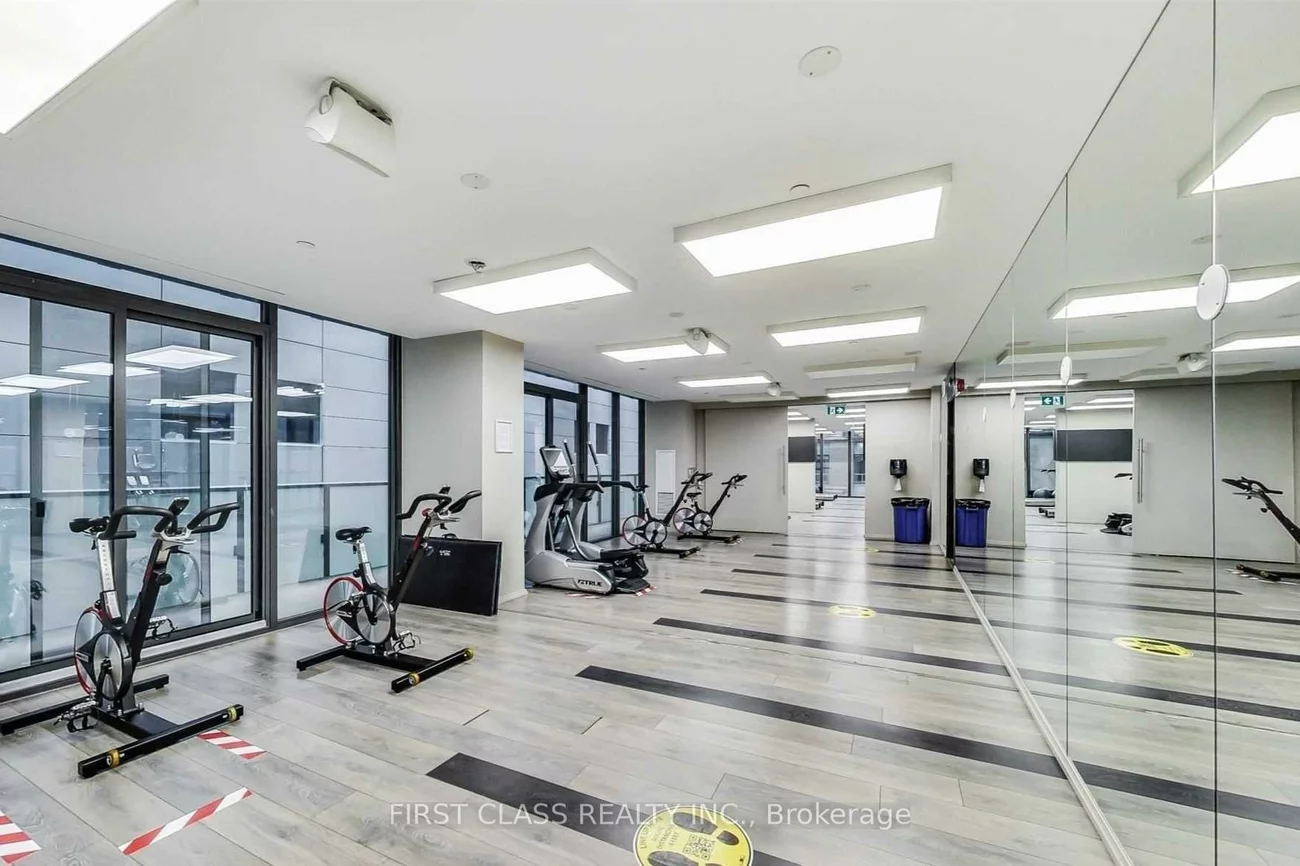 101, Peter, Waterfront Communities C1, Toronto